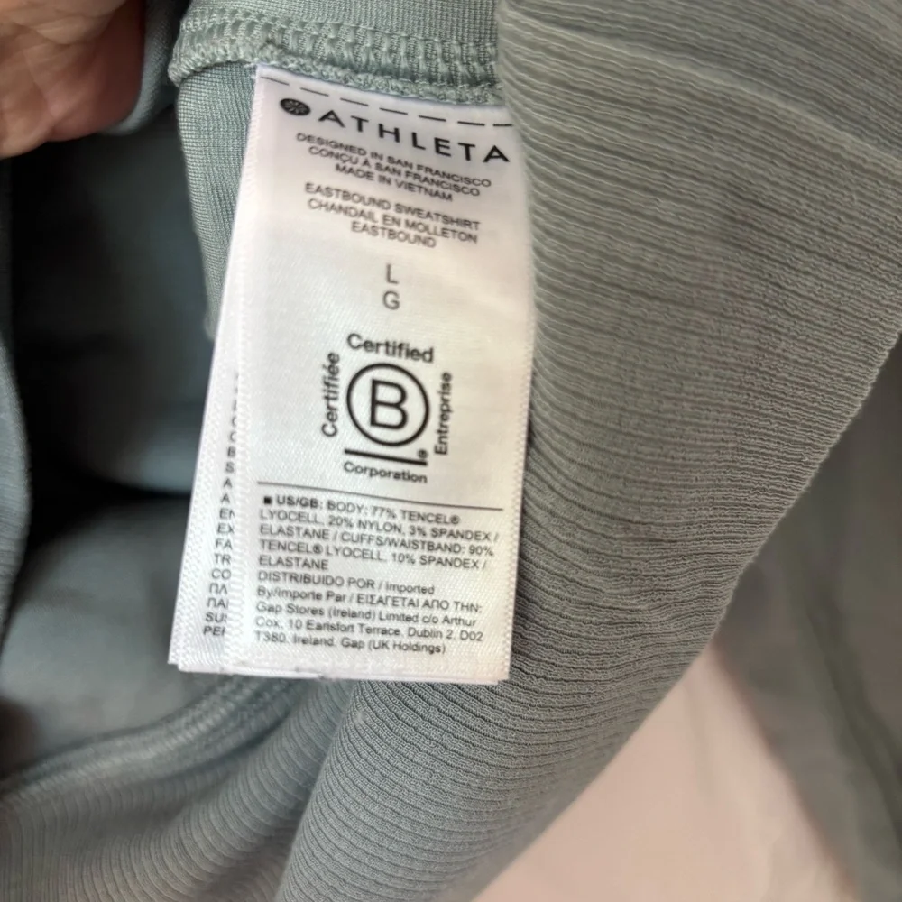 Athleta Eastbound V neck Pullover sweatshirt Sage Green SZ L Worn - Picture 4 of 8